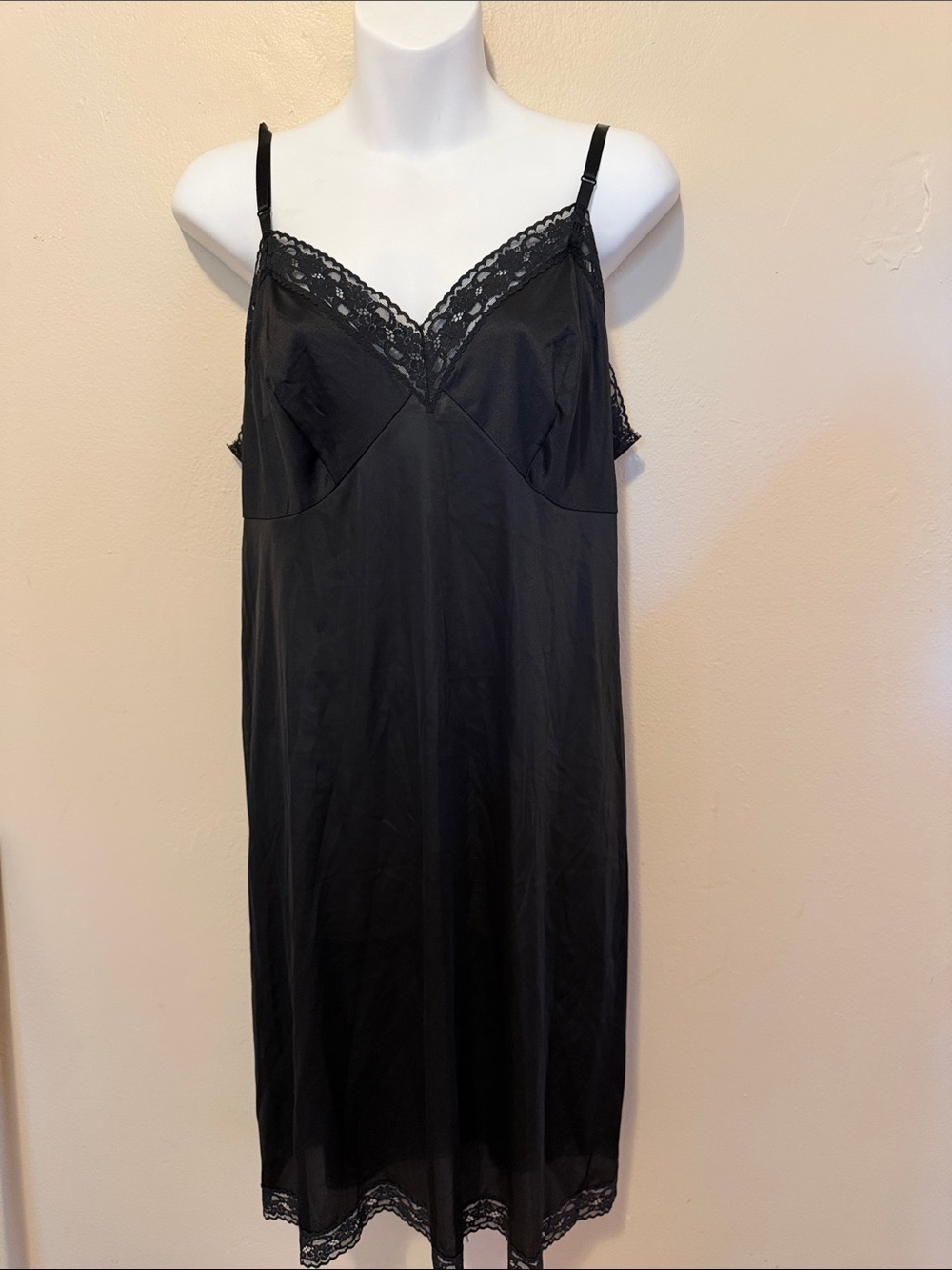 Vanity Fair Black Lace-Trim Slip
